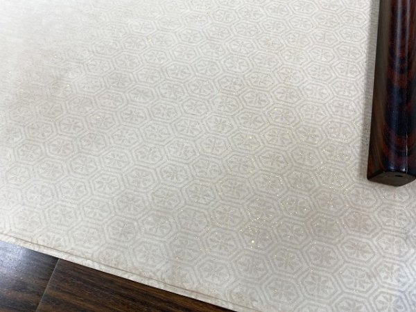 画像1: 楮紙　具引全体ボカシ型打砂子切箔(B)亀甲柄　2尺×6尺　（5枚） (1)