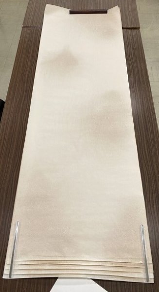 画像12: 楮紙　具引全体ボカシ型打砂子切箔(B)亀甲柄　2尺×6尺　（5枚） (12)