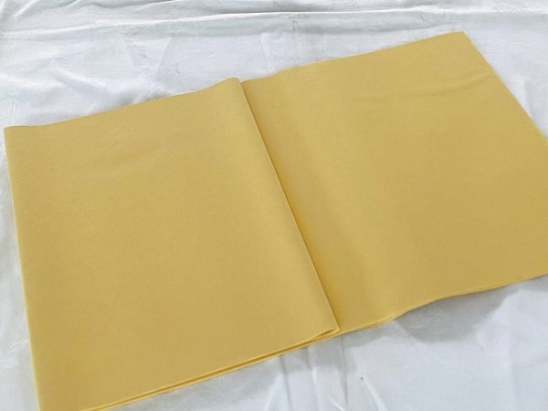 画像2: 【大特価】唐紙黄　全紙　（100枚入） (2)